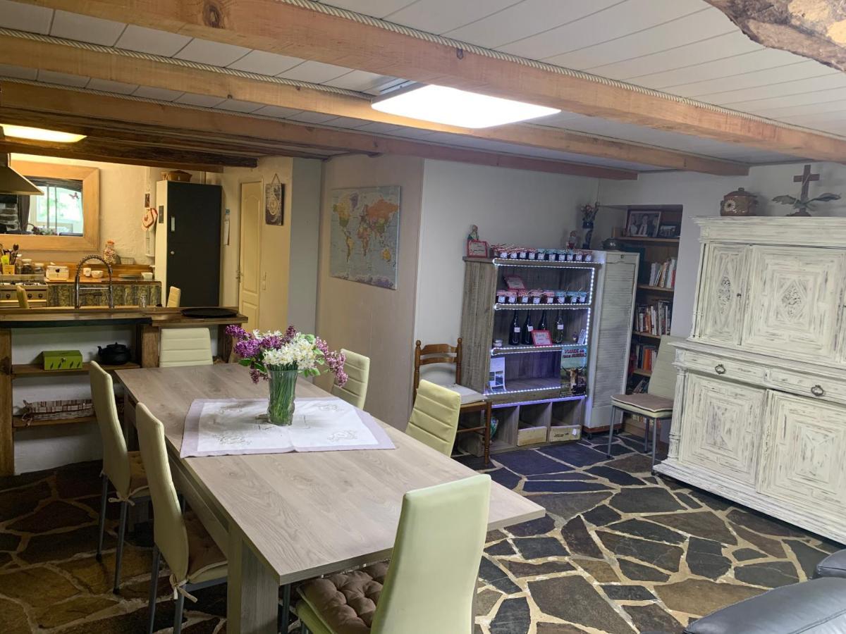 Chambres D'Hotes Le Lepadou-Bas Saint-Chély-dʼAubrac Eksteriør billede