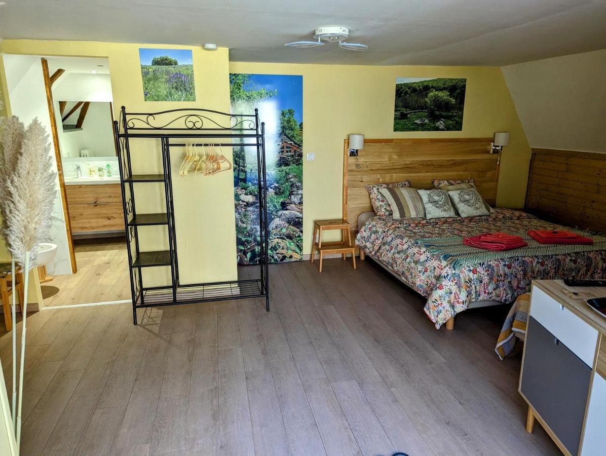 Chambres D'Hotes Le Lepadou-Bas Saint-Chély-dʼAubrac Eksteriør billede