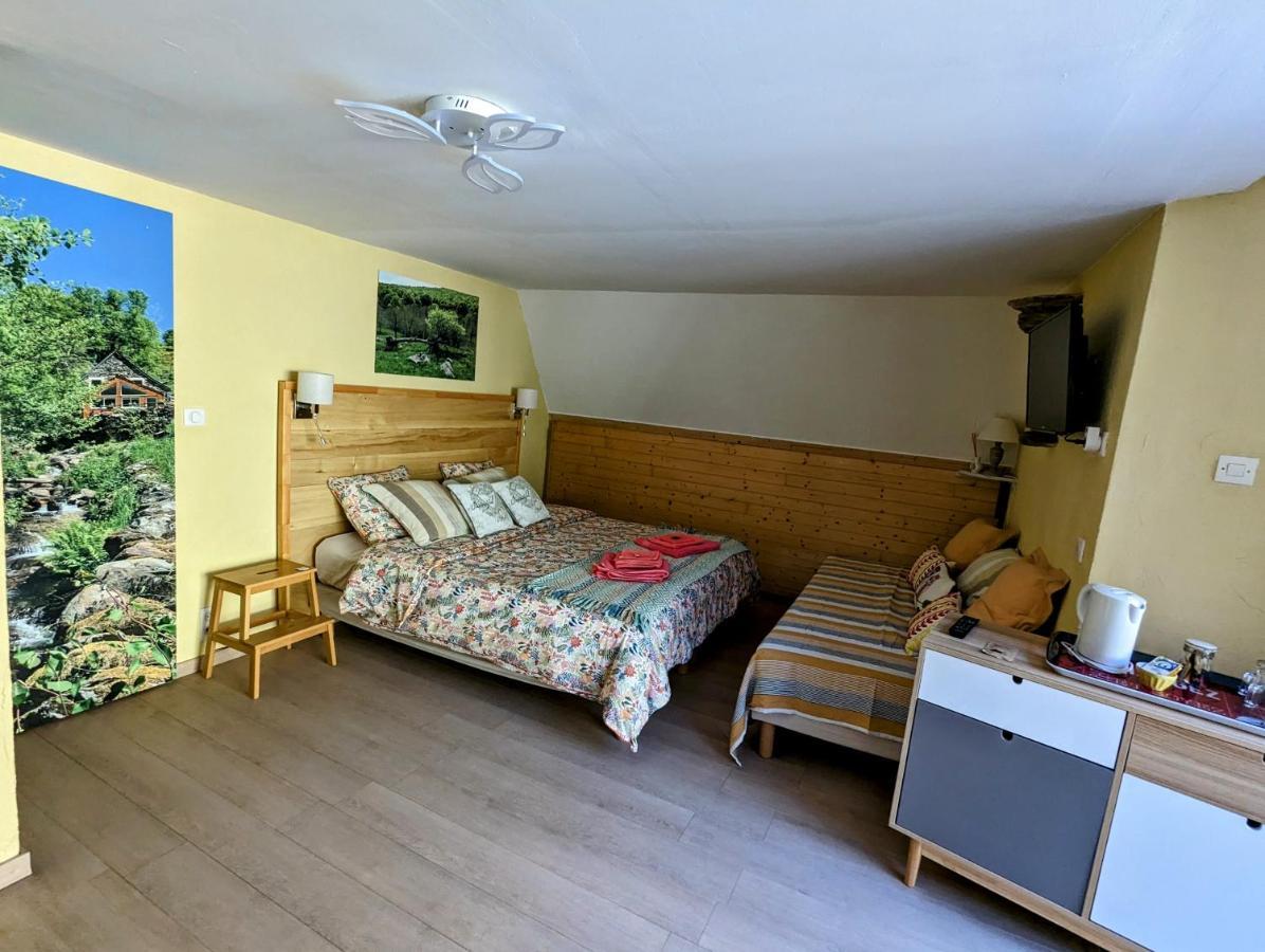 Chambres D'Hotes Le Lepadou-Bas Saint-Chély-dʼAubrac Eksteriør billede
