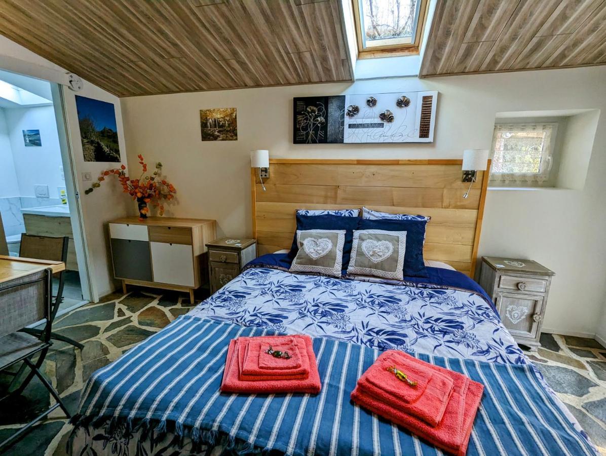 Chambres D'Hotes Le Lepadou-Bas Saint-Chély-dʼAubrac Eksteriør billede